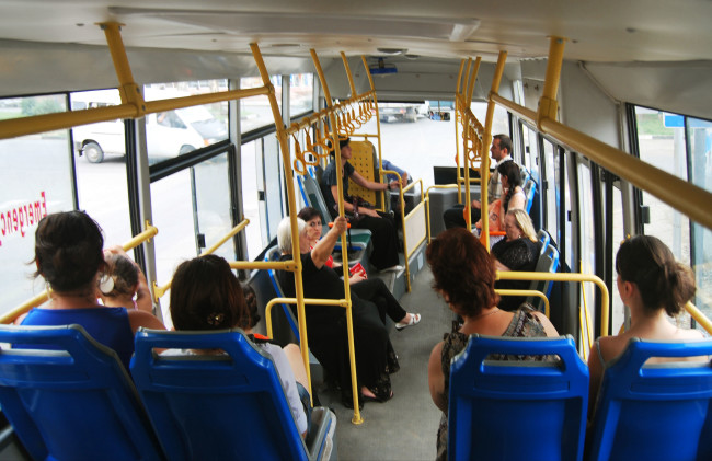 „ჩანთიდან 300 ლარი ამომაცალეს“ – რა შეემთხვა ქალს ბათუმის ერთ-ერთ ავტობუსში